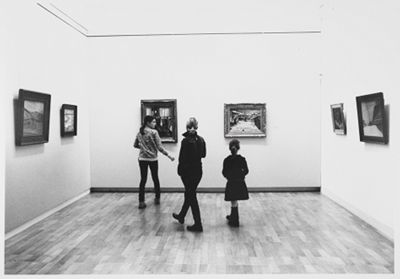 Barbara Klemm - Kunsthalle Karlsruhe, Besucher im Thoma-Saal