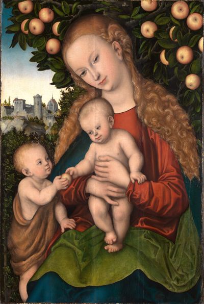 Lucas Cranach zeigt Maria, die einfach aber elegant gekleidet ist und das Jesuskind im Arm hält. Johannes der Täufer steht als kleiner Junge neben Maria und hält einen Apfel.