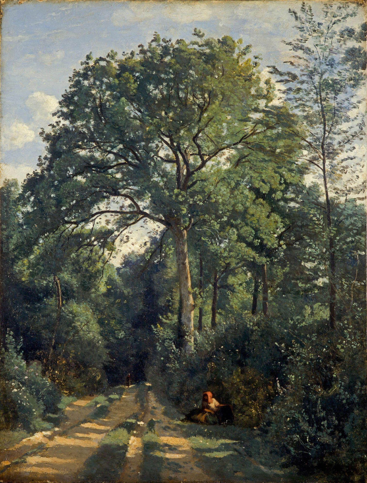 Ein Waldweg, der durch eine Wald geht. In der Mitte sieht man einen Baum und darunter sitzt eine Frau. Das Gemälde ist von Camille Corot.