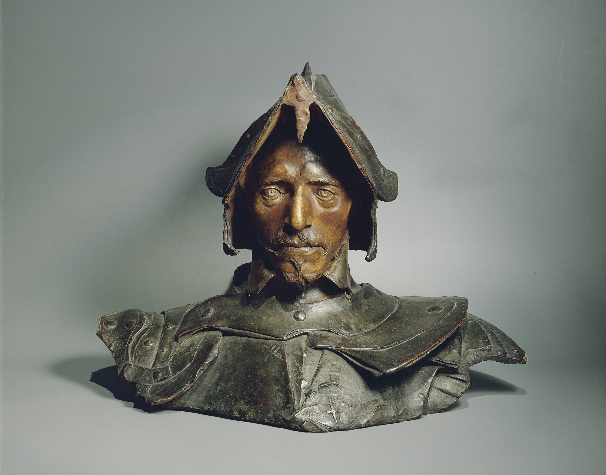 Abbildung der Skulptur "Der Krieger" von Jean Carriès aus dem Jahr 1881, das in der Ausstellung "Ich bin hier" vom 31. Oktober 2015 bis 31. Januar 2016 in der Staatlichen Kunsthalle Karlsruhe zu sehen war.