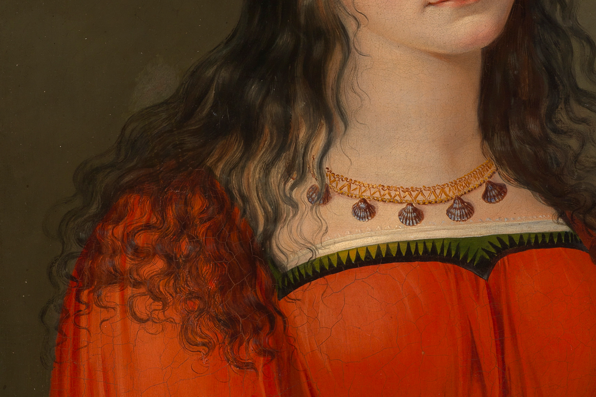 Detailausschnitt des Selbstbildnisses von Sophie Reinhard als junge Römerin. Man sieht ihr rotes Kleid, lockige Haare und eine Muschelkette.